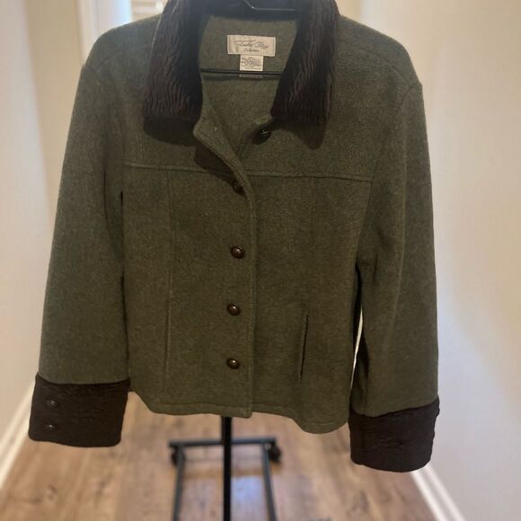 Tasha Polizzi Jackets & Blazers - Tasha Polizzi Rosie Jacket in Size Large.